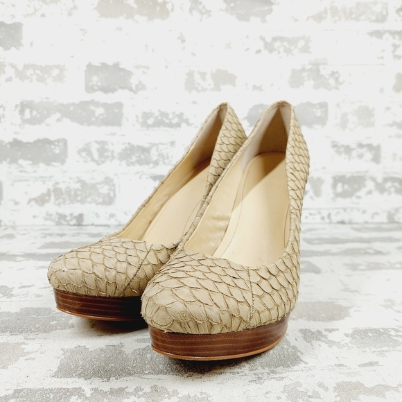 Calvin Klein Tan Round Toe High Heels Pump Shoes I98 - Picture 2 of 13